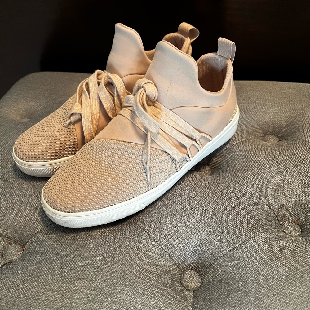 Steve Madden Sneakers